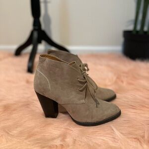 Shoe Dazzle ankle boots
